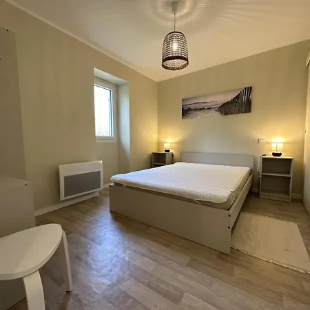 Maison Perouge * 苏斯通